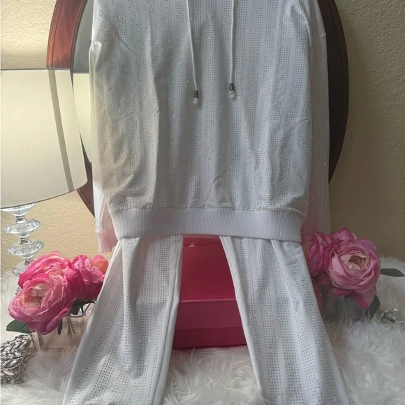 Plus Size (Luxury Curvy) White Rhinestone Hoodie and Pants Set - Picture 3 of 11